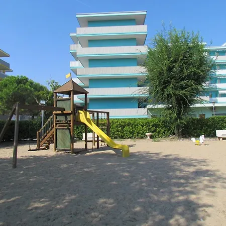 By The Pool In Our Cozy Flat - Beahost Apartamento Bibione