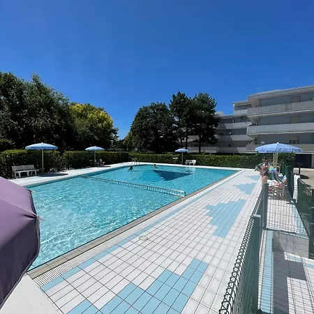 Apartamento By The Pool In Our Cozy Flat - Beahost